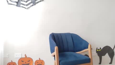 Snapshot of cheek_chic12 chatting on October 31, 2025, 7:26 pm Regina Phalange online show from October 31, 2025, 7:26 pm