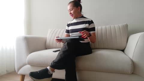 Snapshot of cheek_chic12 chatting on November 18, 2025, 8:57 pm Regina Phalange online show from November 18, 2025, 8:57 pm