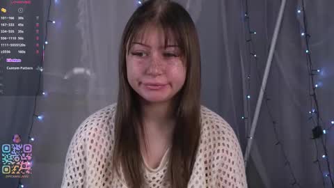 Snapshot of cheekie_breekie chatting on February 27, 2026, 4:29 pm Lia online show from February 27, 2026, 4:29 pm