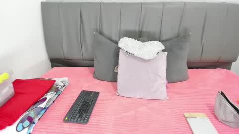 Snapshot of cheerlynn chatting on February 22, 2025, 4:09 pm Cherlyn online show from February 22, 2025, 4:09 pm