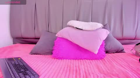 Snapshot of cheerlynn chatting on September 16, 2025, 4:19 pm Cherlyn online show from September 16, 2025, 4:19 pm