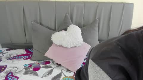 Snapshot of cheerlynn chatting on December 17, 2025, 3:51 pm Cherlyn online show from December 17, 2025, 3:51 pm