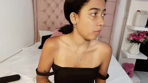 Snapshot of cheerry_moon chatting on November 15, 2025, 7:32 pm cheerry_moon online show from November 15, 2025, 7:32 pm