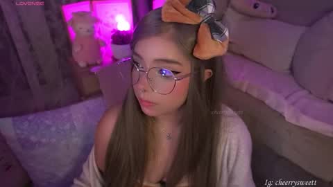 Snapshot of cheerrysweett chatting on February 14, 2026, 4:09 am Baby Cherry online show from February 14, 2026, 4:09 am