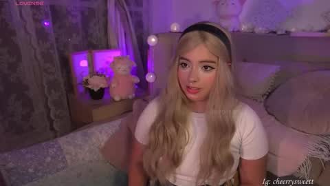 Snapshot of cheerrysweett chatting on March 6, 2026, 1:02 am Baby Cherry online show from March 6, 2026, 1:02 am