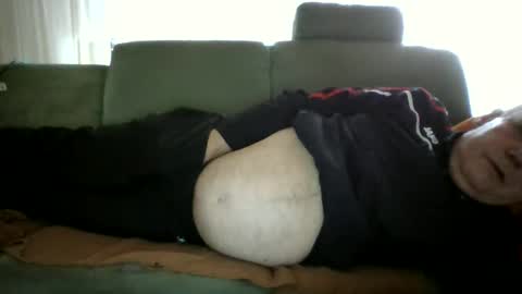 Snapshot of cheesy4444 chatting on October 25, 2025, 12:02 pm Tom online show from October 25, 2025, 12:02 pm