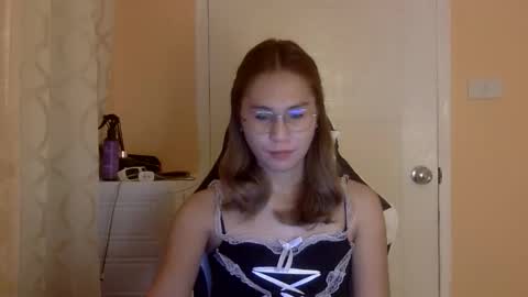 chelly4u69 online show from December 5, 2025, 5:16 am