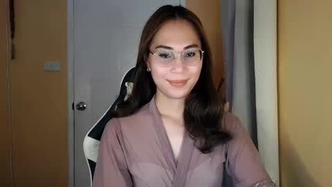 chelly4u69 online show from March 18, 2026, 1:58 pm