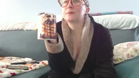 Snapshot of chelseasentra1 chatting on March 10, 2025, 7:29 pm Chelsea online show from March 10, 2025, 7:29 pm