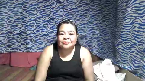 Snapshot of chenita_kits chatting on October 16, 2025, 1:01 pm chenita_kits online show from October 16, 2025, 1:01 pm