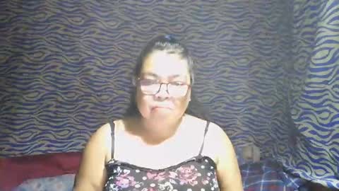 Snapshot of chenita_kits chatting on November 1, 2025, 4:42 pm chenita_kits online show from November 1, 2025, 4:42 pm