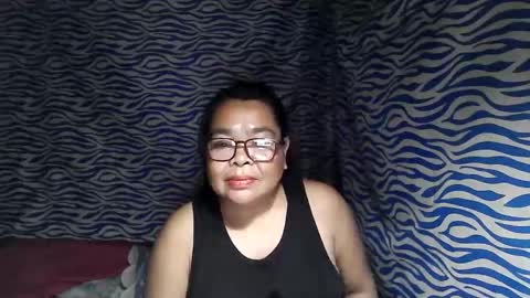Snapshot of chenita_kits chatting on November 19, 2025, 3:01 pm chenita_kits online show from November 19, 2025, 3:01 pm