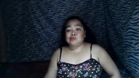 Snapshot of chenita_kits chatting on November 28, 2025, 10:51 am chenita_kits online show from November 28, 2025, 10:51 am