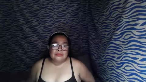 Snapshot of chenita_kits chatting on December 3, 2025, 10:57 am chenita_kits online show from December 3, 2025, 10:57 am