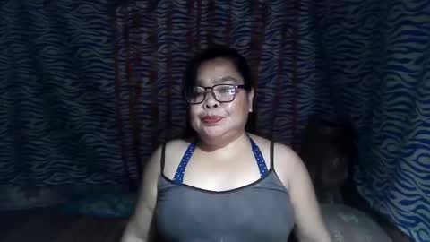 Snapshot of chenita_kits chatting on February 14, 2026, 12:24 pm chenita_kits online show from February 14, 2026, 12:24 pm
