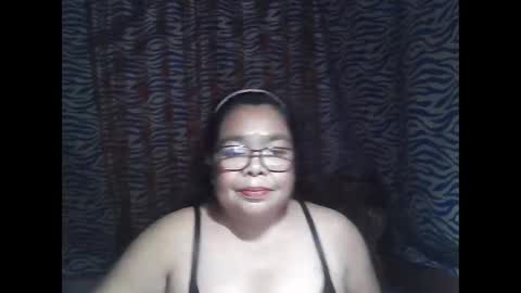 Snapshot of chenita_kits chatting on February 15, 2026, 11:52 am chenita_kits online show from February 15, 2026, 11:52 am