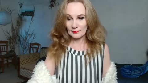 Snapshot of cherry_blossomsx chatting on February 6, 2026, 2:53 pm thanks guys see you tomorrow online show from February 6, 2026, 2:53 pm