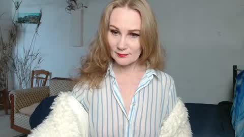 Snapshot of cherry_blossomsx chatting on February 12, 2026, 12:00 pm thanks guys see you tomorrow online show from February 12, 2026, 12:00 pm