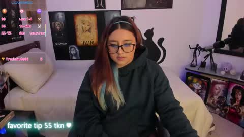 Snapshot of cherry_blushh chatting on November 20, 2025, 8:19 pm cherry_blushh online show from November 20, 2025, 8:19 pm