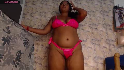 Snapshot of cherry_guerrera chatting on November 22, 2025, 11:15 pm Ask me online show from November 22, 2025, 11:15 pm