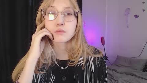 Snapshot of cherry_hazzze chatting on February 9, 2026, 6:39 am Cheryl online show from February 9, 2026, 6:39 am