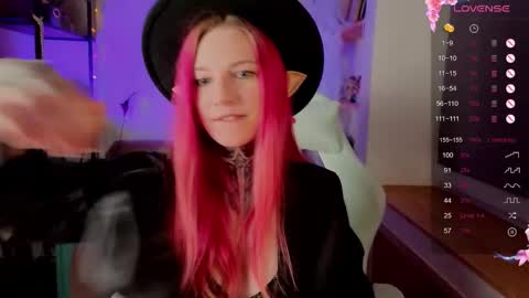 Roxy online show from November 2, 2025, 9:39 pm