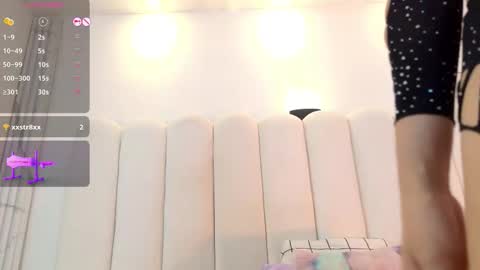 Snapshot of cherry_welll chatting on October 26, 2025, 2:28 am Cherry Conection 11pm-6am Colombia time online show from October 26, 2025, 2:28 am