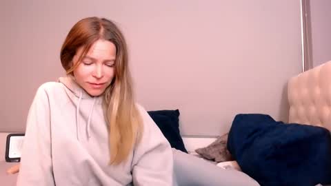 Snapshot of cherrycoloured chatting on October 20, 2025, 4:51 pm Anna online show from October 20, 2025, 4:51 pm