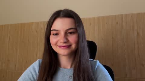 Snapshot of cherryelin chatting on January 29, 2025, 8:18 am Lina online show from January 29, 2025, 8:18 am