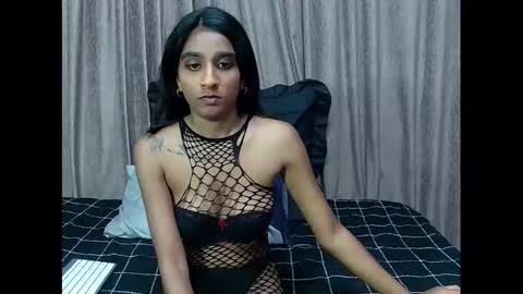 Snapshot of cherryindian4u69 chatting on December 23, 2024, 11:25 am leah online show from December 23, 2024, 11:25 am