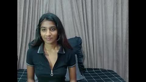 Snapshot of cherryindian4u69 chatting on January 18, 2025, 5:10 am leah online show from January 18, 2025, 5:10 am