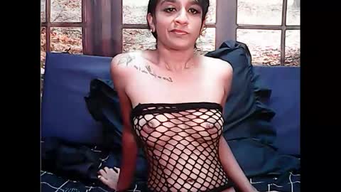 Snapshot of cherryindian4u69 chatting on February 5, 2025, 12:06 pm leah online show from February 5, 2025, 12:06 pm