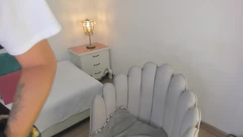 Snapshot of cherrylady2 chatting on October 19, 2025, 1:01 pm Cherry online show from October 19, 2025, 1:01 pm