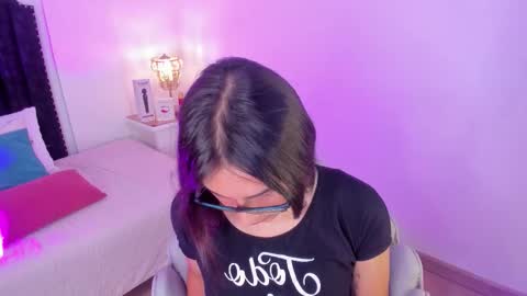 Snapshot of cherrylady2 chatting on October 28, 2025, 12:52 pm Cherry online show from October 28, 2025, 12:52 pm