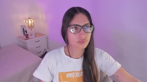 Snapshot of cherrylady2 chatting on November 14, 2025, 1:43 pm Cherry online show from November 14, 2025, 1:43 pm