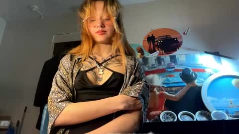 Snapshot of cherrylcornes chatting on May 11, 2026, 4:48 pm Nika online show from May 11, 2026, 4:48 pm