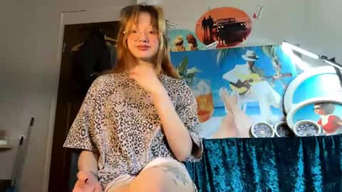 Snapshot of cherrylcornes chatting on May 13, 2026, 10:23 am Nika online show from May 13, 2026, 10:23 am