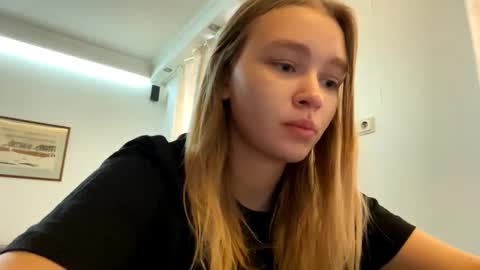 Lei online show from March 11, 2026, 9:48 am