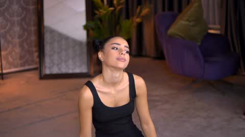 Snapshot of cherryselena chatting on February 1, 2025, 7:44 pm Selena online show from February 1, 2025, 7:44 pm