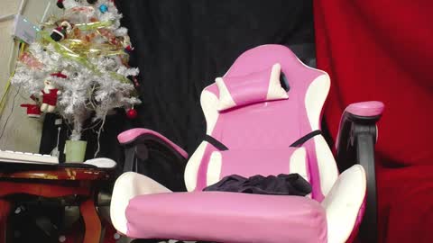 Snapshot of cherryts_hot chatting on January 18, 2025, 7:04 pm cherry hot online show from January 18, 2025, 7:04 pm