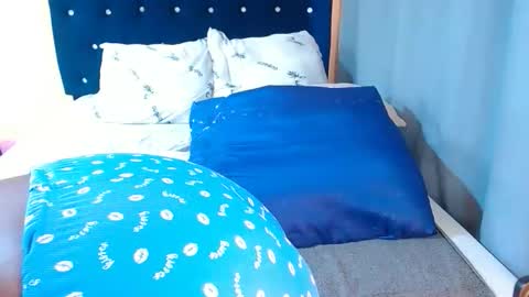 cherryyummy69 online show from November 30, 2025, 11:36 am