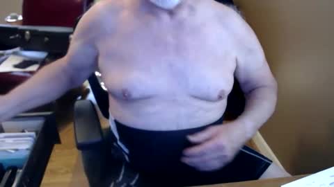 Snapshot of chgodad chatting on May 3, 2026, 7:42 pm chgodad online show from May 3, 2026, 7:42 pm