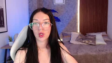 Chiara online show from March 11, 2025, 1:05 am