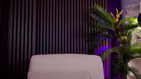 Cami online show from November 18, 2025, 10:03 pm