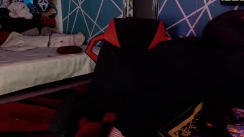 chico_explosivo online show from October 14, 2025, 12:00 am