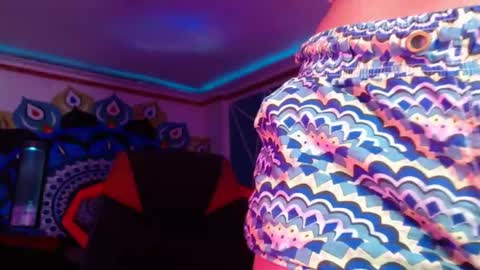 chico_explosivo online show from May 26, 2026, 3:02 am