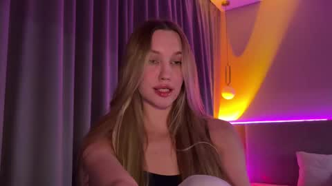 Goddess Vika - owner of all ur money online show from December 21, 2025, 4:25 pm