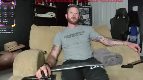 Chillinthemosttt online show from November 14, 2025, 2:43 am