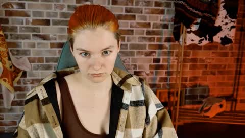 Bella online show from October 27, 2025, 5:00 am