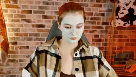 Bella online show from October 28, 2025, 5:11 am